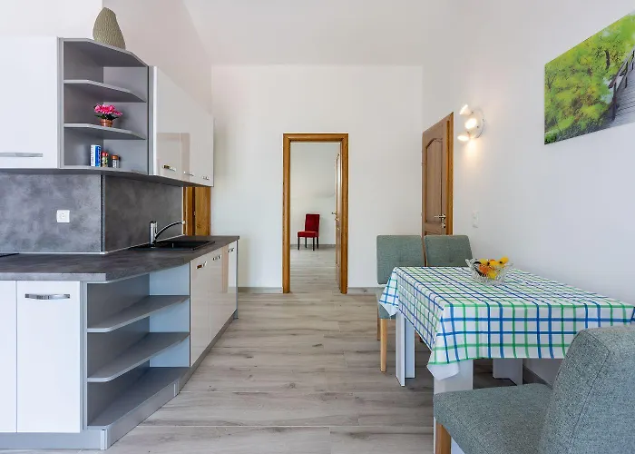 Malerisches Mit Grandiosem Meerblick, Grillbereich, Waschmaschine Apartment Crikvenica