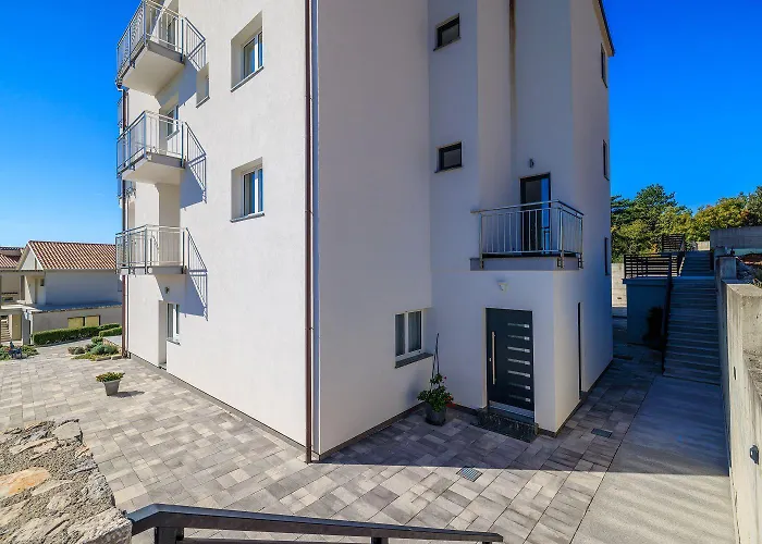 Apartment Malerisches Mit Grandiosem Meerblick, Grillbereich, Waschmaschine Crikvenica
